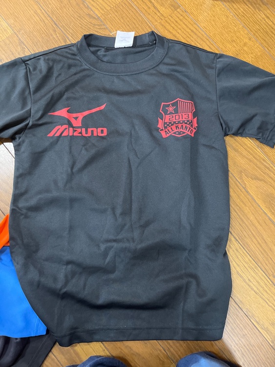 Tシャツ（古着・ファッション）の商品画像 - 査定依頼日：2025年8月26日 - 最高査定価格：2,000円