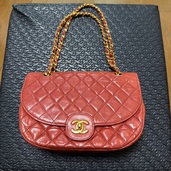 ハーフムーン（ブランドバッグ）の商品画像 - 査定依頼日：2025年11月20日 - 最高査定価格：130,000円