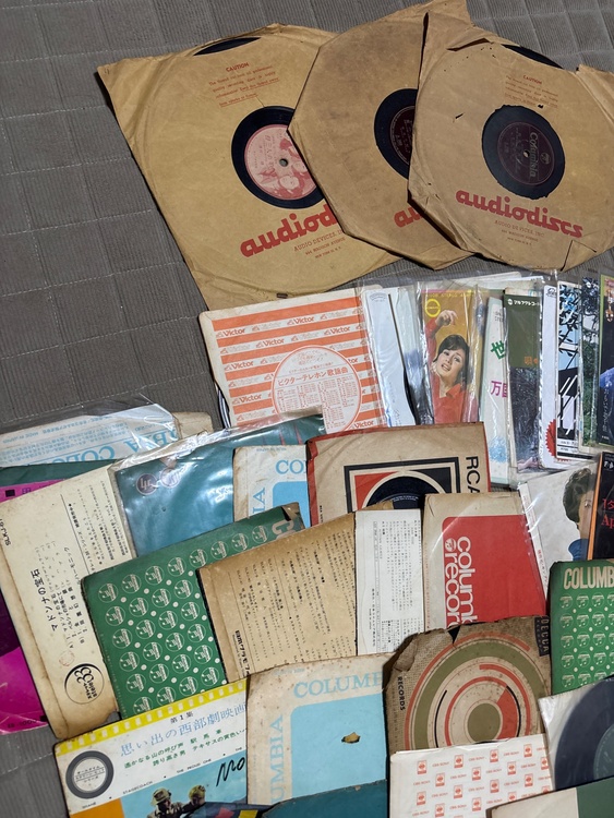 90枚くらいまとめて（レコード）の商品画像 - 査定依頼日：2026年7月13日 - 最高査定価格：3,000円
