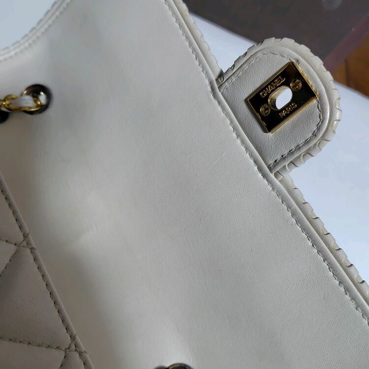 CHANEL　マトラッセ　ショルダーバッグ（ブランドバッグ）の商品画像 - 査定依頼日：2025年11月7日 - 最高査定価格：260,000円