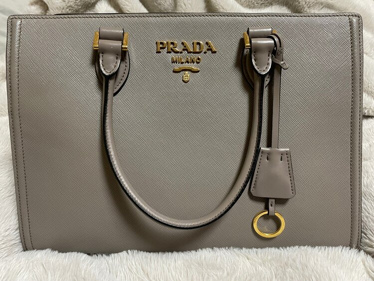 プラダ  （ブランドバッグ）の商品画像 - 査定依頼日：2025年1月17日 - 最高査定価格：70,000円