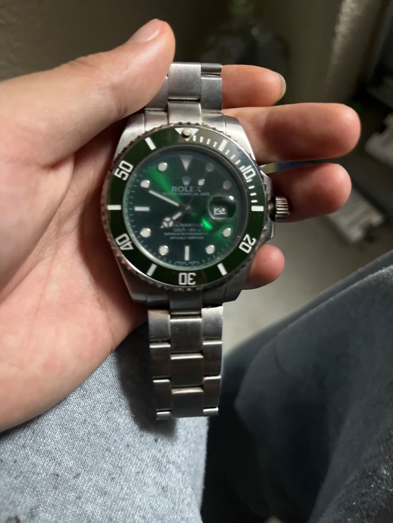 ロレックス サブマリーナー  Ref. 116610LV（高級時計）の商品画像 - 査定依頼日：2025年12月20日 - 最高査定価格：2,650,000円