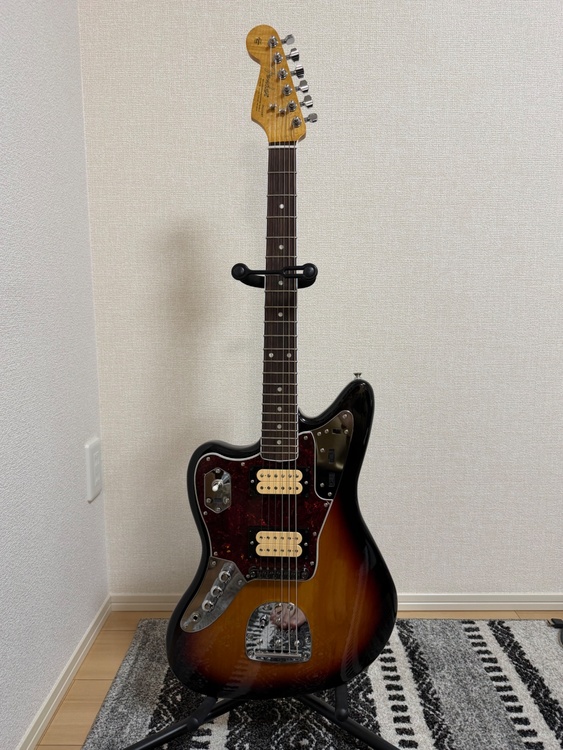 Kurt Cobain Jaguar® Left-Hand（ピアノ・楽器・PA機材）の商品画像 - 査定依頼日：2026年4月4日 - 最高査定価格：145,000円