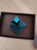 嵯峨野村 螺鈿 ブローチ（美術品・骨董品）の商品画像 - 査定依頼日：2026年10月13日 - 最高査定価格：1,000円