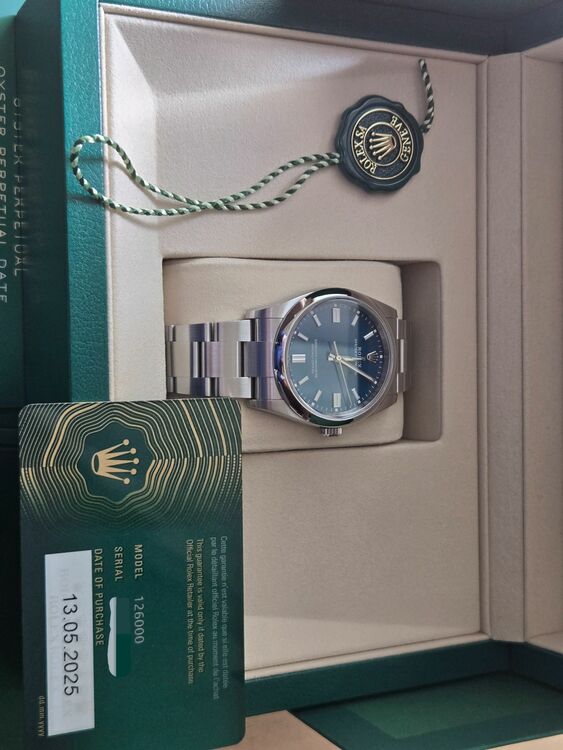 オイスターパペチュアル（高級時計）の商品画像 - 査定依頼日：2025年10月26日 - 最高査定価格：1,300,000円