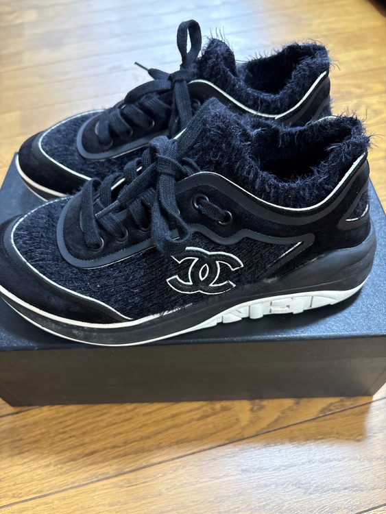 スニーカー（ブランド財布・小物）の商品画像 - 査定依頼日：2026年2月7日 - 最高査定価格：23,000円