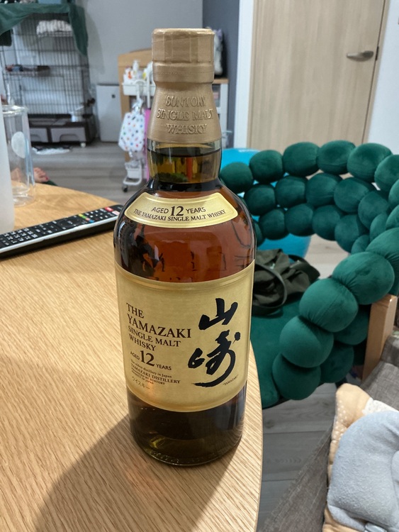 ウイスキー サントリー山崎 （お酒）の商品画像 - 査定依頼日：2025年8月10日 - 最高査定価格：18,500円