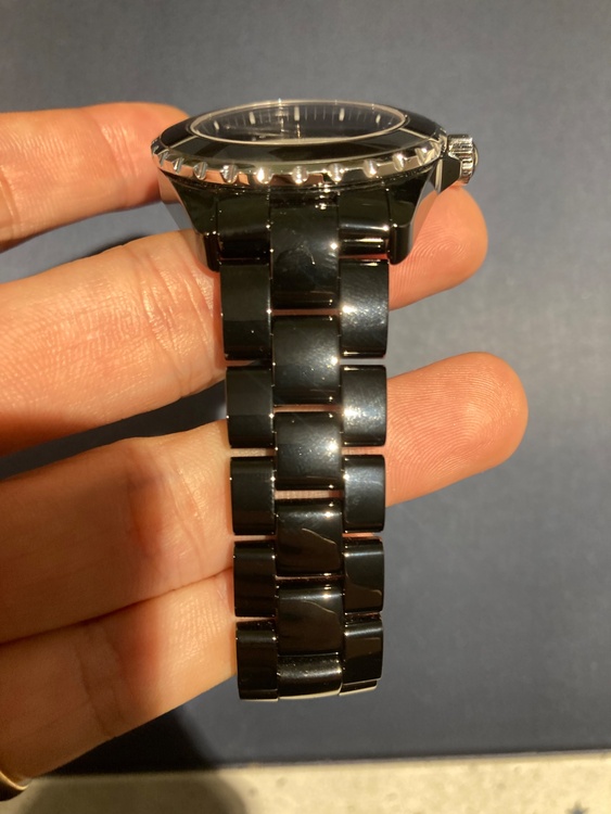 シャネル J12 38mmアンタイトルく（高級時計）の商品画像 - 査定依頼日：2026年1月17日 - 最高査定価格：370,000円