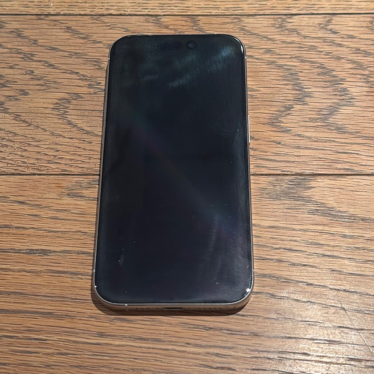 iPhone iPhone 15 Pro 256GB au（スマホ）の商品画像 - 査定依頼日：2026年10月3日 - 最高査定価格：92,000円