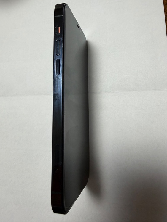 MGM83J/A（スマホ）の商品画像 - 査定依頼日：2025年11月27日 - 最高査定価格：43,000円