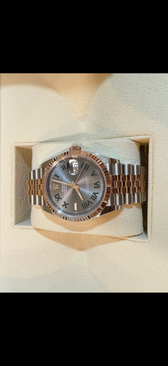 デイトジャスト41 コンビ　スレートローマン　ジュビリー（高級時計）の商品画像 - 査定依頼日：2025年8月30日 - 最高査定価格：2,600,000円