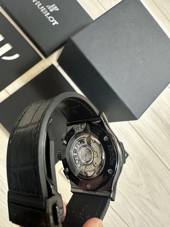 クラシックフュージョンクロノ（高級時計）の商品画像 - 査定依頼日：2025年12月5日 - 最高査定価格：820,000円