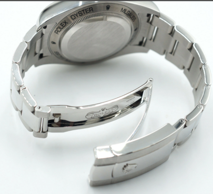 ロレックス ミルガウス ミルガウス（高級時計）の商品画像 - 査定依頼日：2025年7月2日 - 最高査定価格：1,400,000円