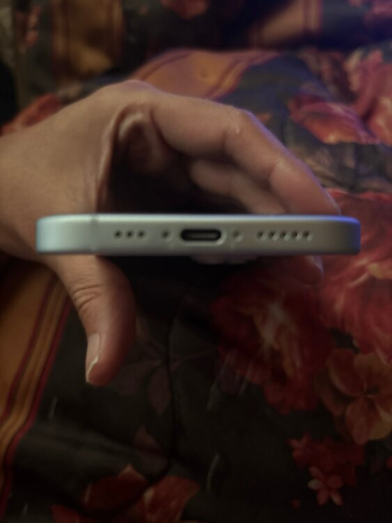 H6KX7YW0TW（スマホ）の商品画像 - 査定依頼日：2025年4月19日 - 最高査定価格：76,000円