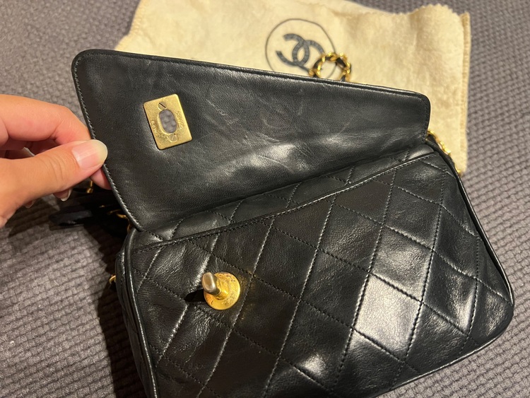 シャネル　ショルダーバック（ブランドバッグ）の商品画像 - 査定依頼日：2025年8月30日 - 最高査定価格：80,000円