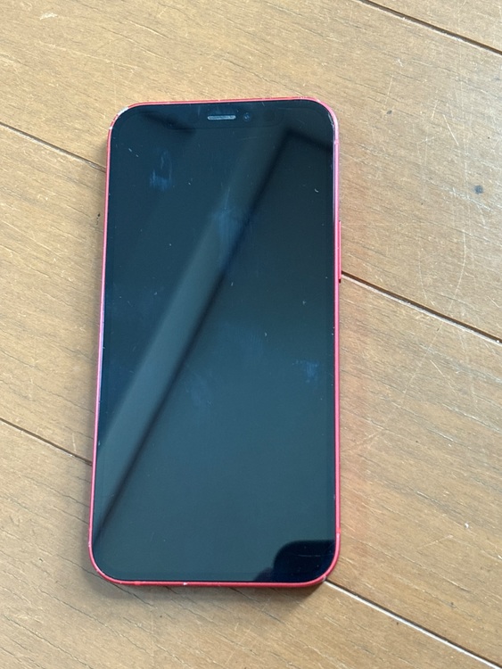 レッド（スマホ）の商品画像 - 査定依頼日：2025年7月7日 - 最高査定価格：18,000円
