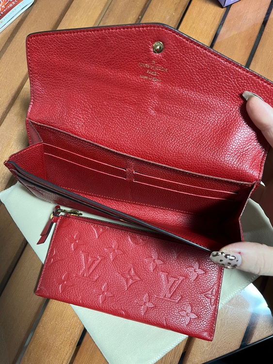 財布（ブランド財布・小物）の商品画像 - 査定依頼日：2025年12月3日 - 最高査定価格：20,000円