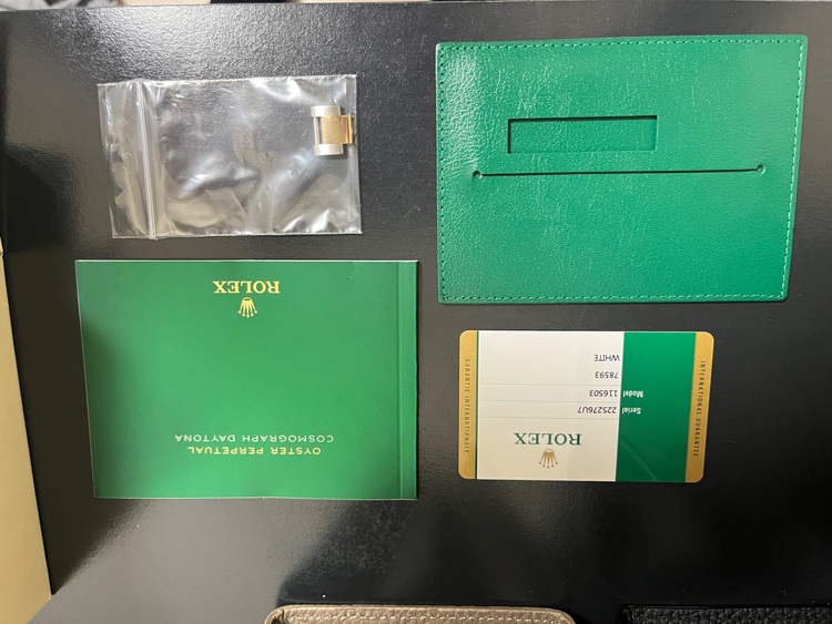 ロレックス デイトナ 116503（高級時計）の商品画像 - 査定依頼日：2025年6月15日 - 最高査定価格：3,000,000円