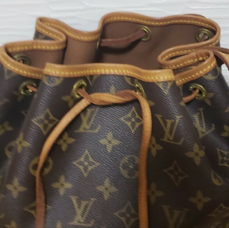 型番M42224 （ブランドバッグ）の商品画像 - 査定依頼日：2021年10月1日 - 最高査定価格：45,000円