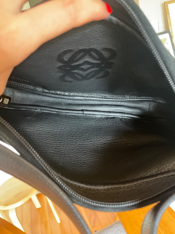 ロエベです。商品は写真のとおり（ブランドバッグ）の商品画像 - 査定依頼日：2025年9月10日 - 最高査定価格：20,000円