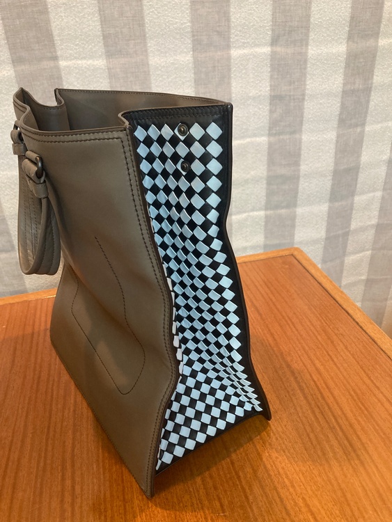 メンズトートバッグ（ブランドバッグ）の商品画像 - 査定依頼日：2026年2月19日 - 最高査定価格：100,000円