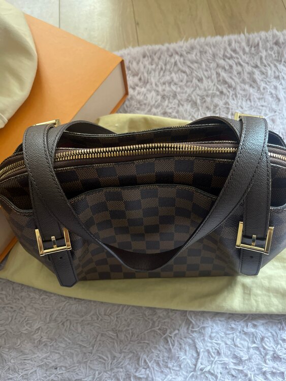 ショルダーバッグ（ブランドバッグ）の商品画像 - 査定依頼日：2025年6月1日 - 最高査定価格：90,000円