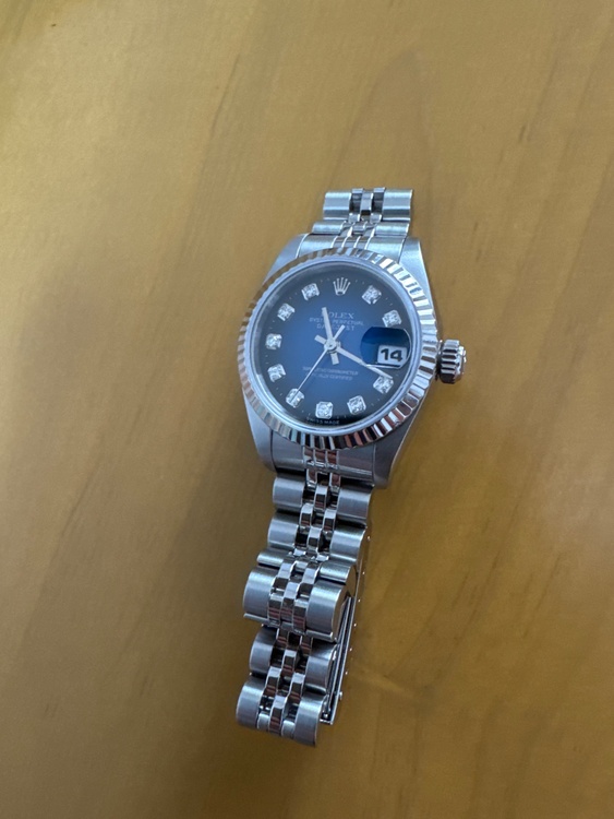 69174（高級時計）の商品画像 - 査定依頼日：2026年2月15日 - 最高査定価格：900,000円