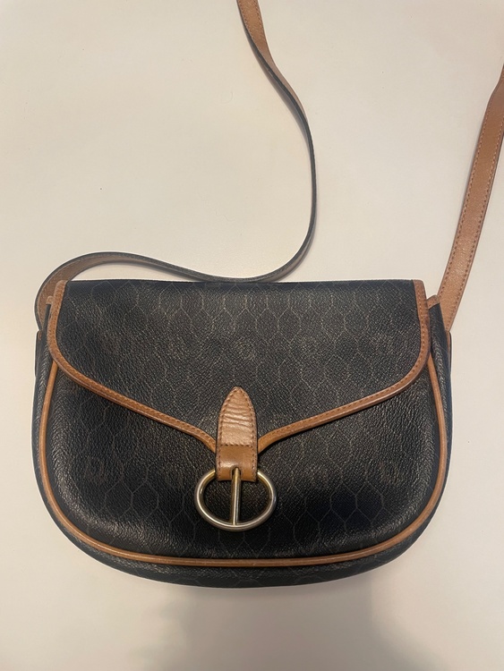 ディオール  （ブランドバッグ）の商品画像 - 査定依頼日：2026年3月25日 - 最高査定価格：7,000円