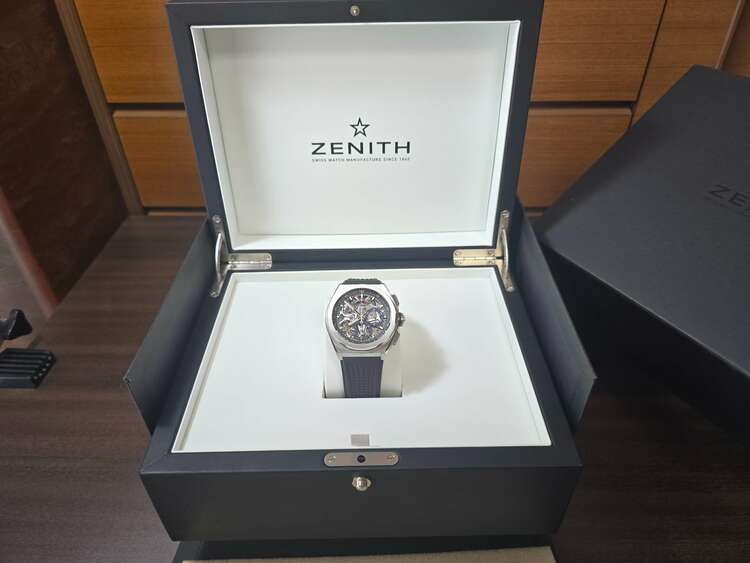 ゼニス その他 ゼニスデファイ 95.9000.9004/78.R782（高級時計）の商品画像 - 査定依頼日：2025年6月2日 - 最高査定価格：830,000円