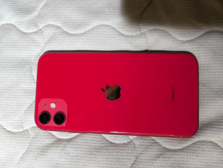 iPhone11 64GB au（スマホ）の商品画像 - 査定依頼日：2026年2月27日 - 最高査定価格：16,000円