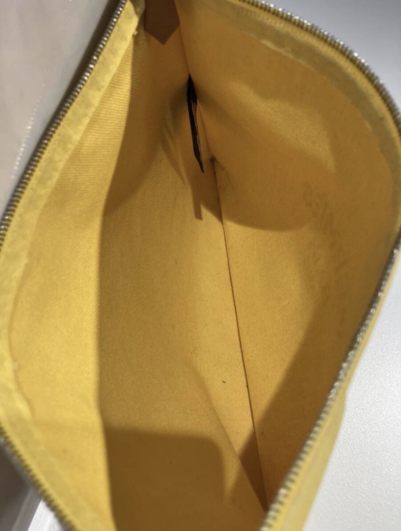 モデル：Herms Bain Flat Pouch （バン フラットポーチ）（ブランドバッグ）の商品画像 - 査定依頼日：2026年7月13日 - 最高査定価格：30,000円