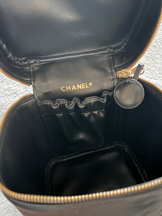 メイクボックス（ブランドバッグ）の商品画像 - 査定依頼日：2026年2月15日 - 最高査定価格：50,000円