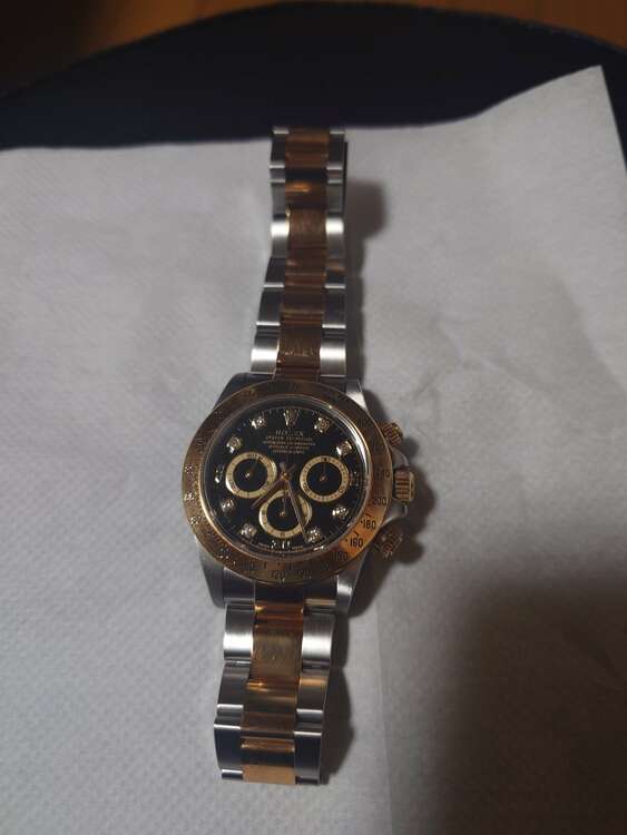ロレックス デイトナ 16523GO（高級時計）の商品画像 - 査定依頼日：2025年4月22日 - 最高査定価格：2,200,000円