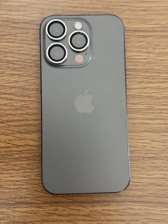 iPhone iPhone 15 Pro 256GB SIMフリー（スマホ）の商品画像 - 査定依頼日：2026年9月23日 - 最高査定価格：92,000円