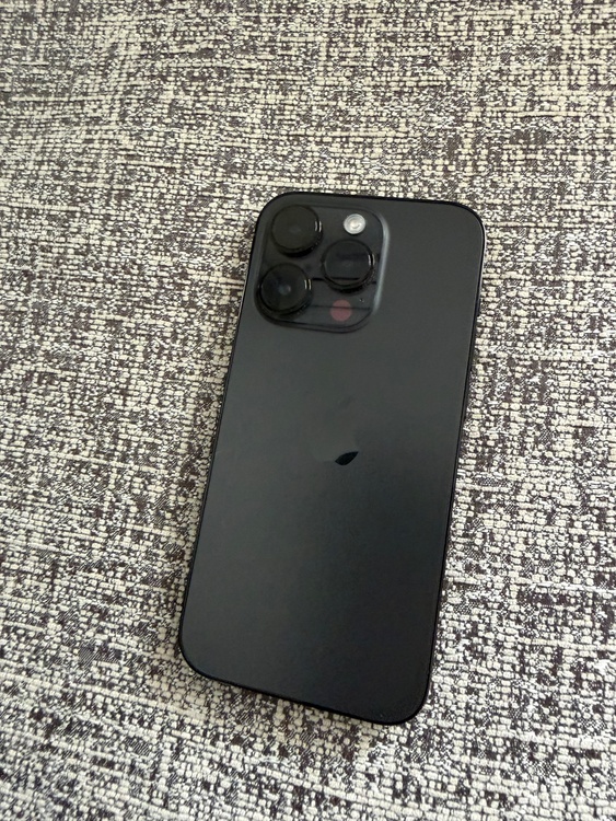 iPhone iPhone 14 Pro 256GB au（スマホ）の商品画像 - 査定依頼日：2026年8月27日 - 最高査定価格：74,000円