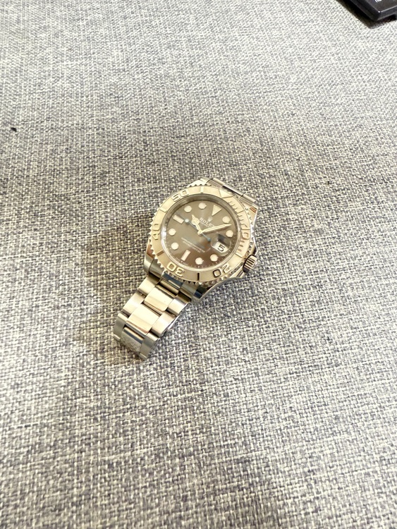 ロレックス ヨットマスター 116622か126622（高級時計）の商品画像 - 査定依頼日：2025年8月28日 - 最高査定価格：2,180,000円