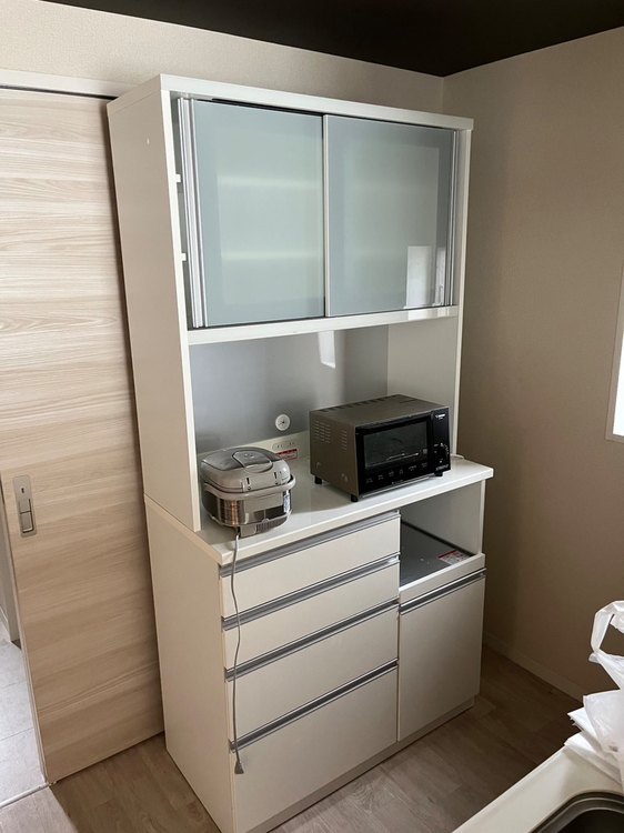 食器棚（家具・寝具）の商品画像 - 査定依頼日：2023年6月16日 - 最高査定価格：200円