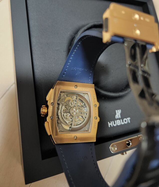 ウブロ ビックバン （高級時計）の商品画像 - 査定依頼日：2025年10月22日 - 最高査定価格：3,200,000円