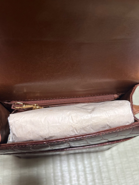 ショルダーバッグ（ブランドバッグ）の商品画像 - 査定依頼日：2026年1月22日 - 最高査定価格：15,000円