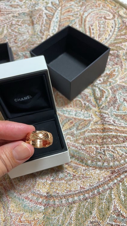 シャネル　ココクラッシュ　ミディアム（金・貴金属）の商品画像 - 査定依頼日：2023年6月10日 - 最高査定価格：265,000円