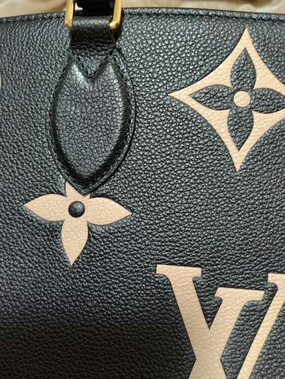 LOUIS VUITTON・ M45495・オンザゴー MM（ブランドバッグ）の商品画像 - 査定依頼日：2025年1月13日 - 最高査定価格：320,000円