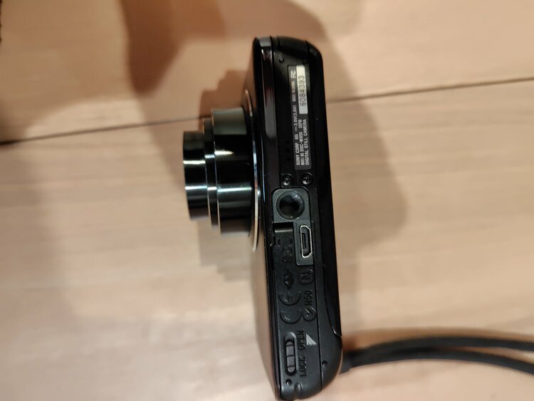 DSC-WX50（カメラ）の商品画像 - 査定依頼日：2026年2月12日 - 最高査定価格：4,000円