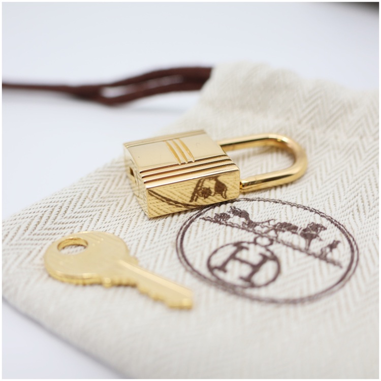 ピコタンロック mm エタン（ブランドバッグ）の商品画像 - 査定依頼日：2025年6月3日 - 最高査定価格：450,000円