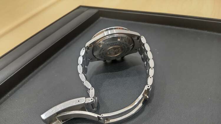 オメガスピードマスタープロフェッショナル（高級時計）の商品画像 - 査定依頼日：2025年4月29日 - 最高査定価格：650,000円