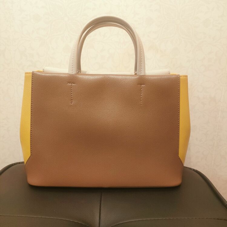 その他 フルラ （ブランドバッグ）の商品画像 - 査定依頼日：2025年6月13日 - 最高査定価格：100,000円