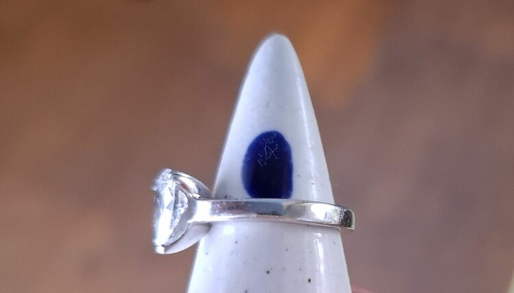 ダイヤモンドリング（金・貴金属）の商品画像 - 査定依頼日：2025年6月30日 - 最高査定価格：255,000円