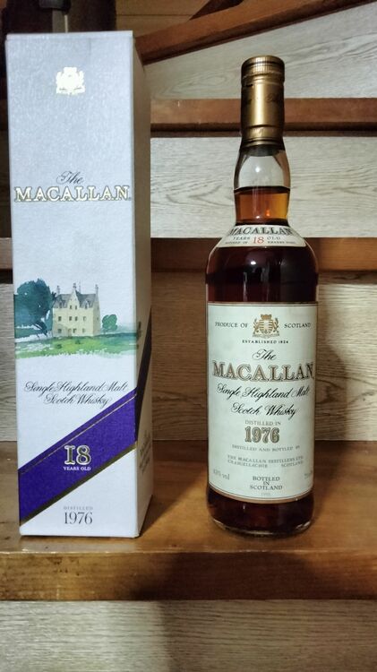 スコッチウィスキー　18 1976（お酒）の商品画像 - 査定依頼日：2025年10月4日 - 最高査定価格：260,000円