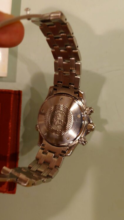 オメガシーマスタークロノメーター300ｍ（高級時計）の商品画像 - 査定依頼日：2026年3月3日 - 最高査定価格：400,000円