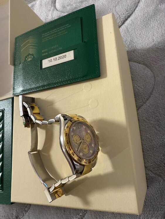 ロレックス デイトナ 116503n（高級時計）の商品画像 - 査定依頼日：2025年1月27日 - 最高査定価格：3,900,000円