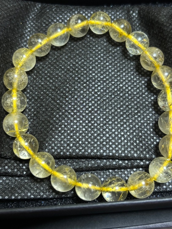 ルチルクォーツブレスレット（金・貴金属）の商品画像 - 査定依頼日：2025年8月26日 - 最高査定価格：500円